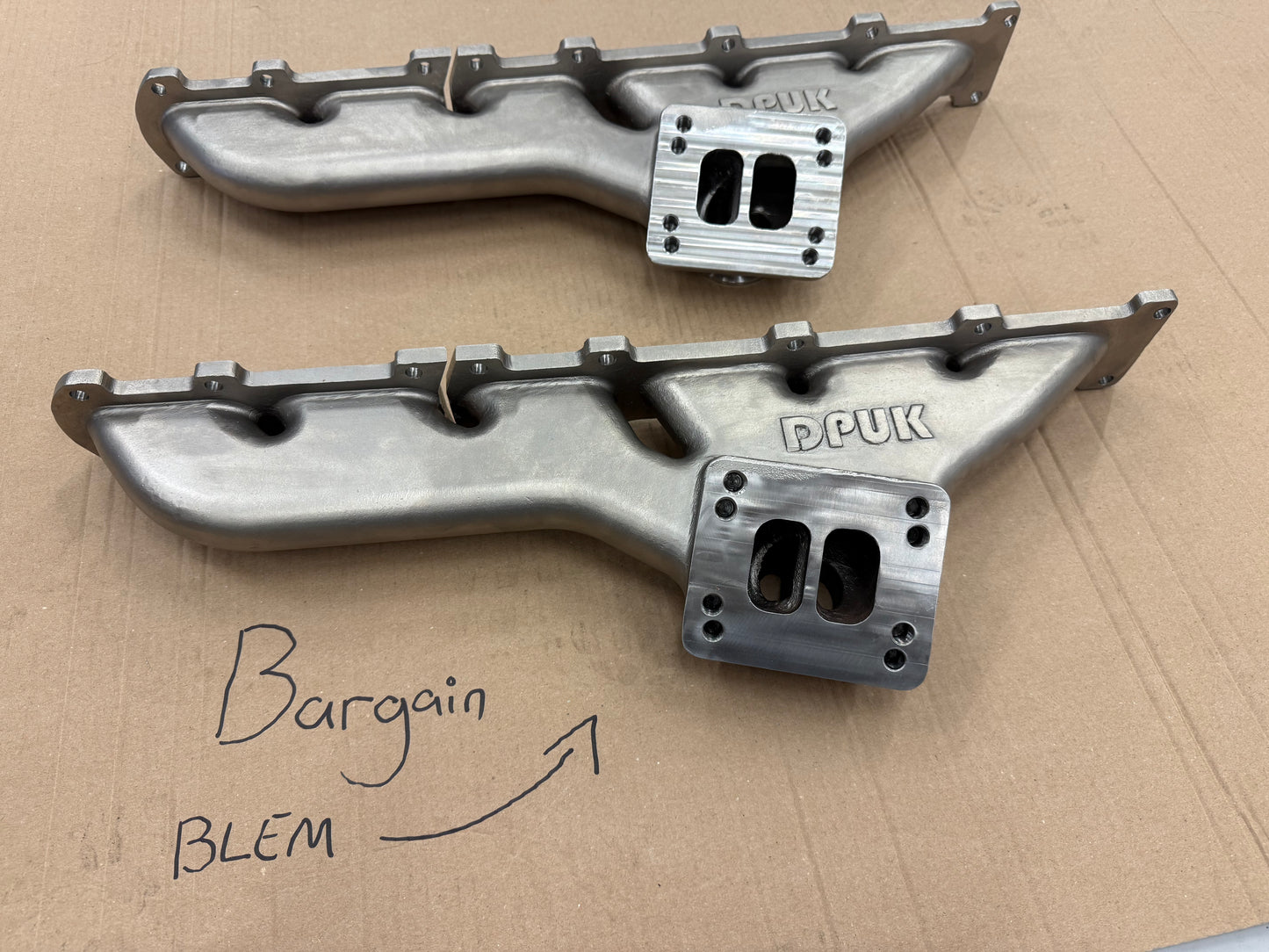 OM606 Compact Stainless Manifold - Casting Defects - SPECIAL OFFER