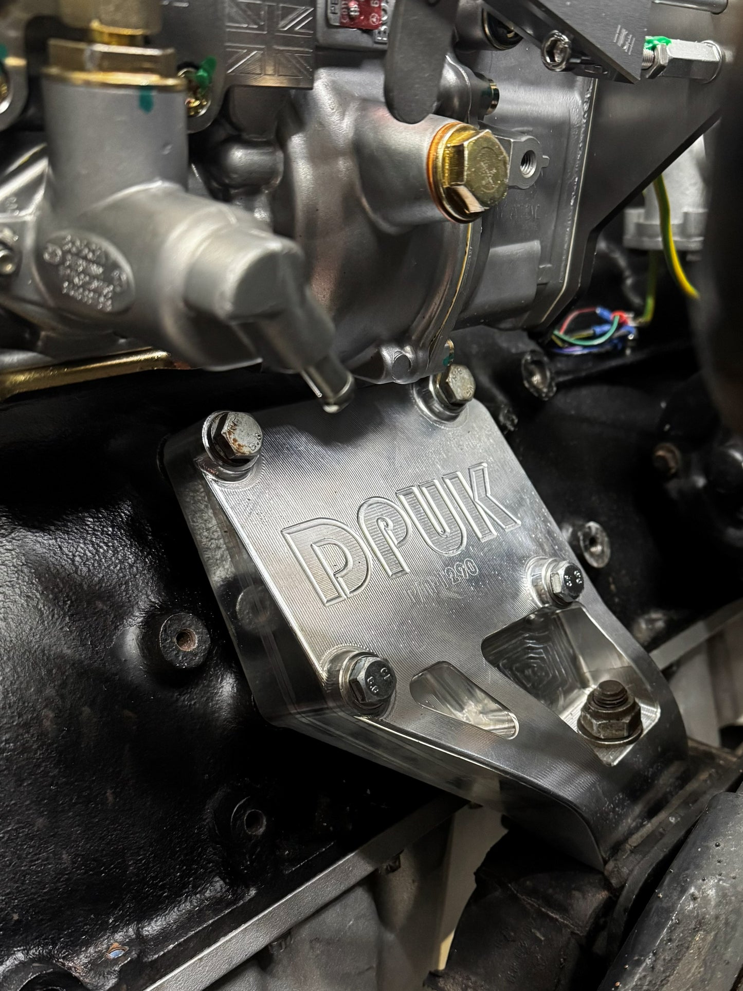 G Wagon Mounting Arms