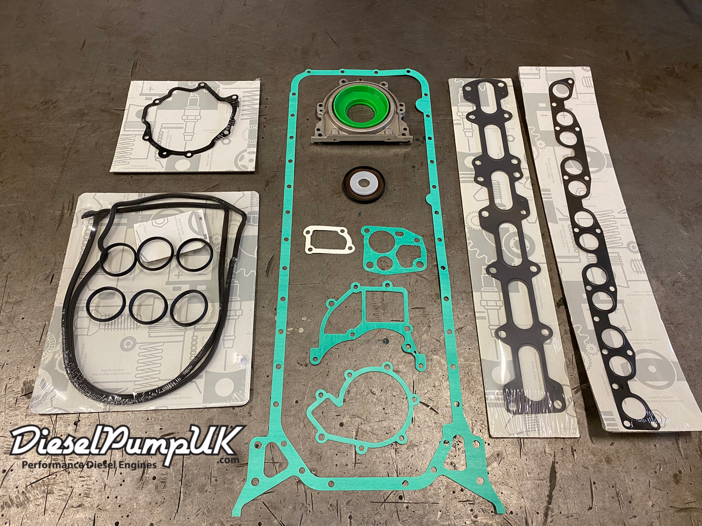 OM605/6 Complete Gasket Kit
