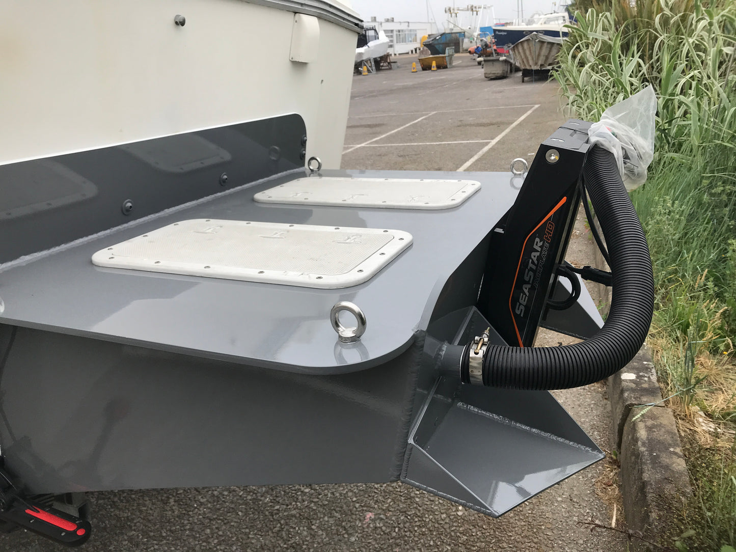 Outboard Transom Mount
